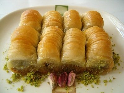 Sizlere zel ucuz kaliteli bir rnmz    Esiz lezzette 1 kilo sar burma - pastanemizden ya pasta tatl gnderin
